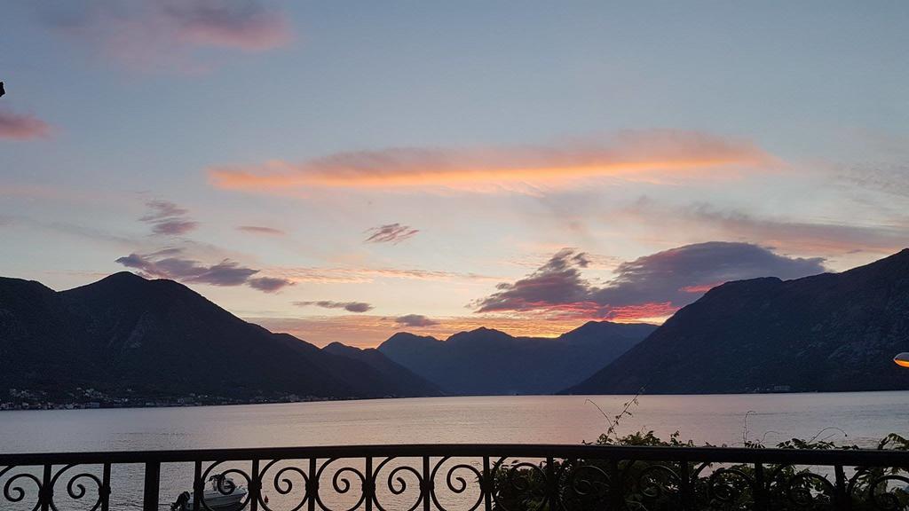 Apartment Maniva Kotor Eksteriør bilde