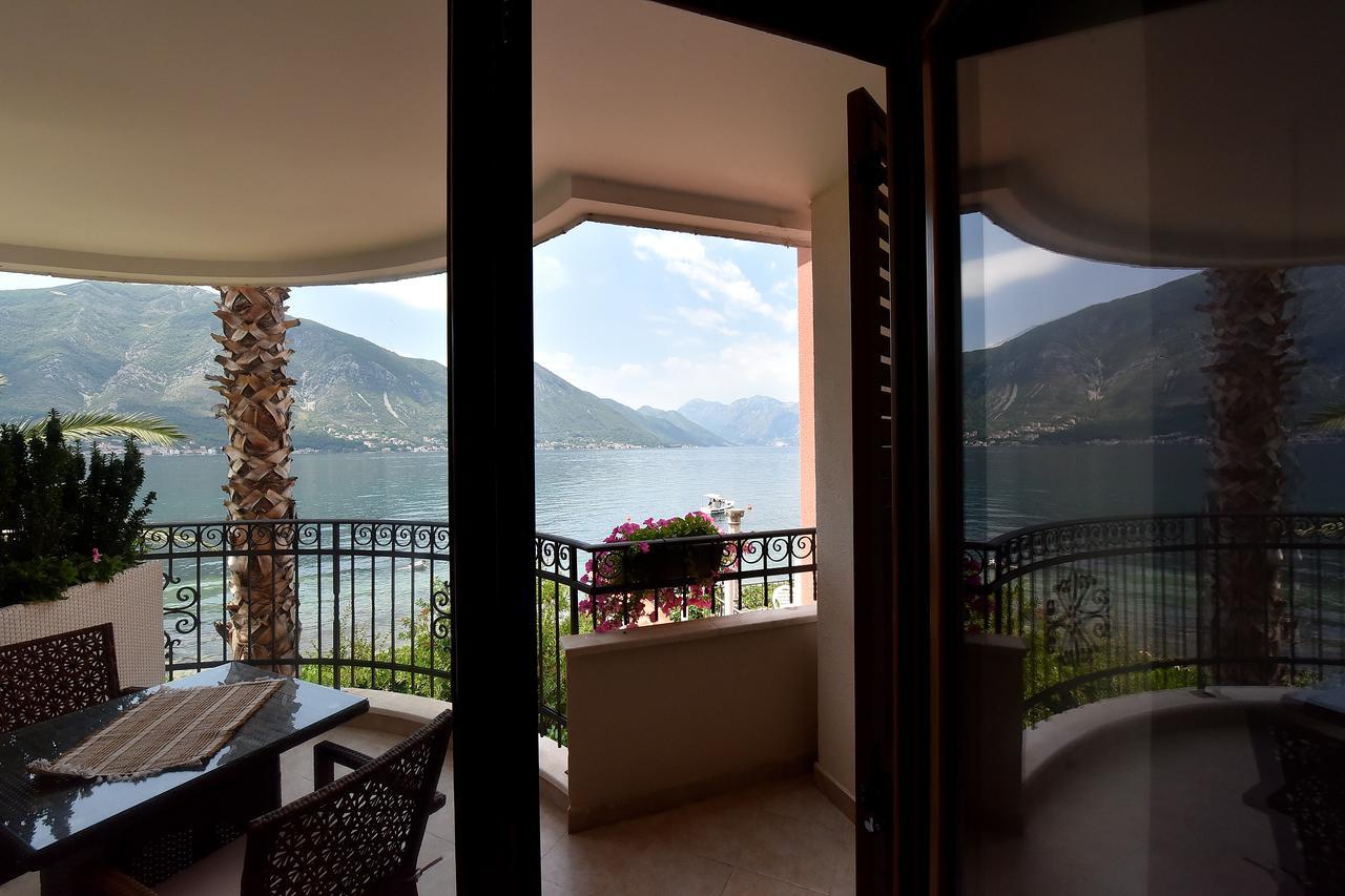 Apartment Maniva Kotor Eksteriør bilde